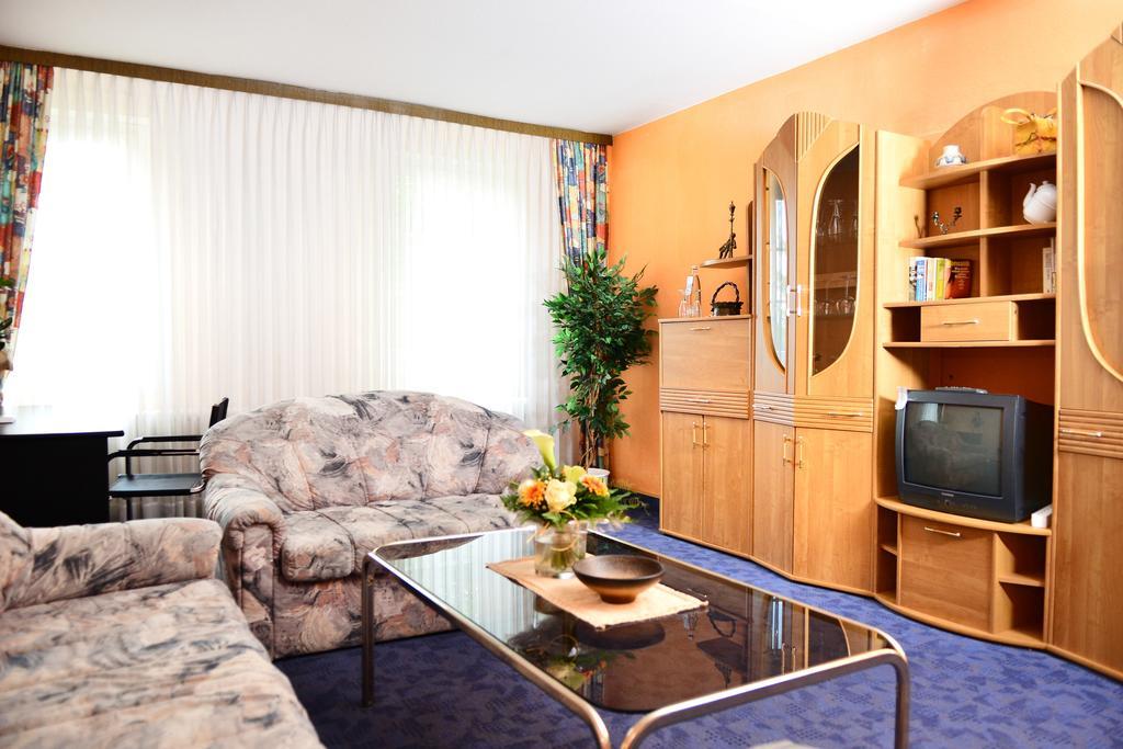 Landhotel Michaelishof Bergen (Lower-Saxony) Exterior foto